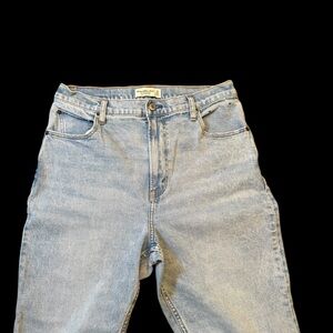 Abercrombie & Fitch Curve Love Ultra High Rise Ankle Straight Jeans 31/12